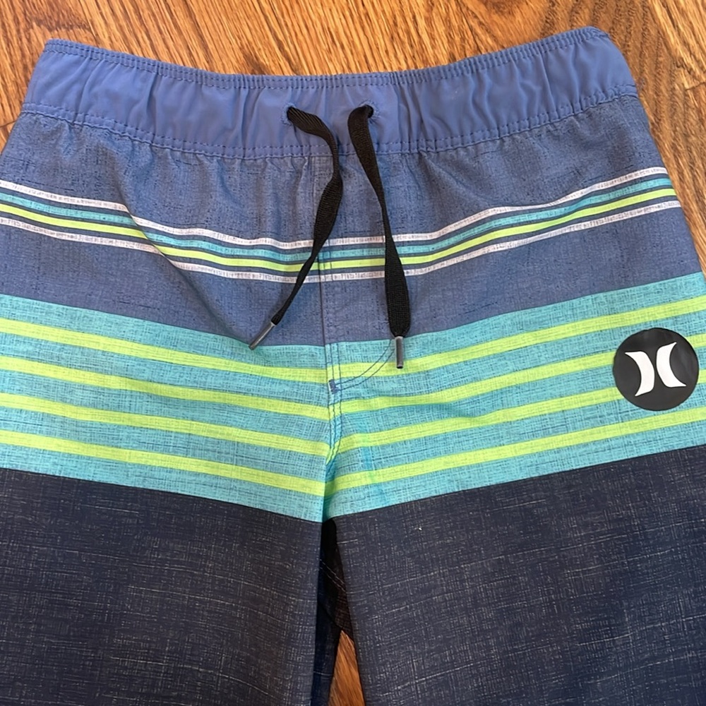 Boy’s Hurley Swim Trunk/Board Shorts. Size 5/6. Excellent to Like New Condition. - Picture 6 of 9